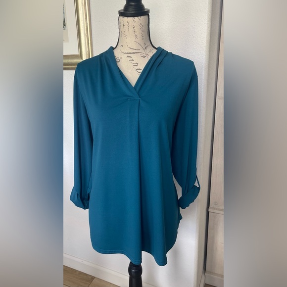 Timeson spandex/polyester top size XXL in teal. Very comfortable. EUC. - Picture 3 of 6